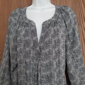 Carole Little Woman Black White Y-Neck Tunic Top 2X Elastic Sleeves